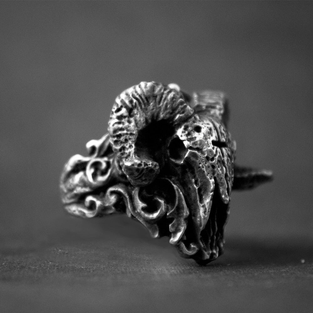 Anillo de calavera de Sorath