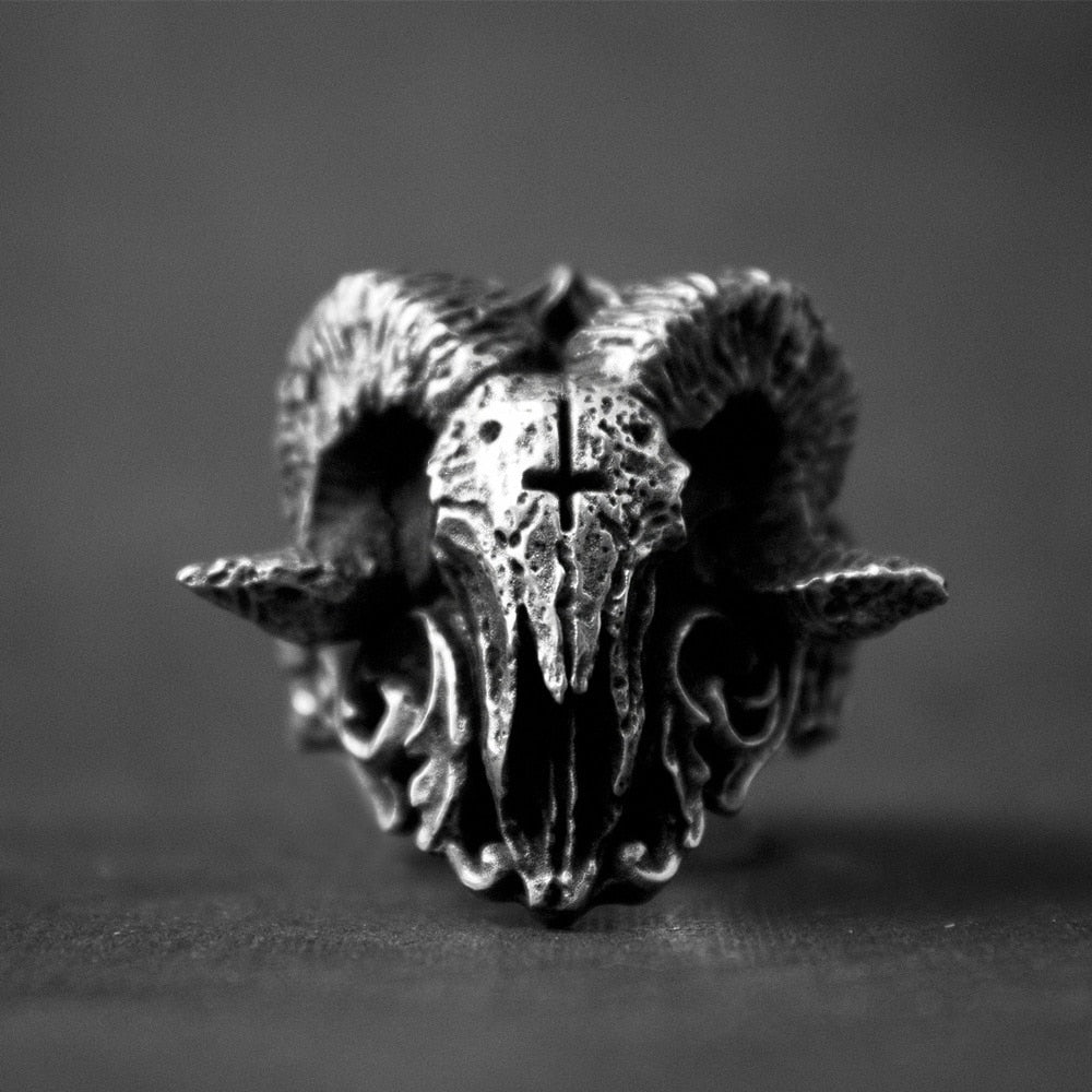Anillo de calavera de Sorath