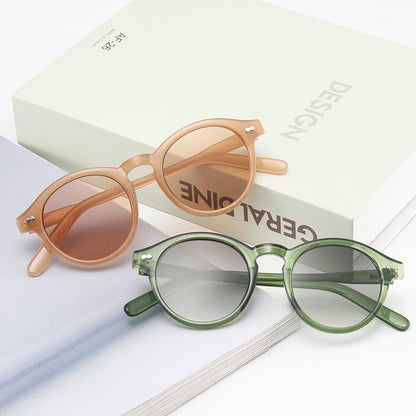 Retro Round Designer Sunglasses