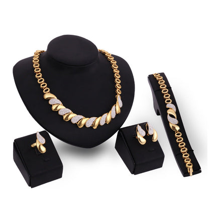 Conjunto de joyería nupcial india de oro