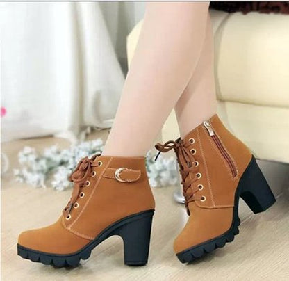 Thick Heeled Women's Winter Boots - Fashionista